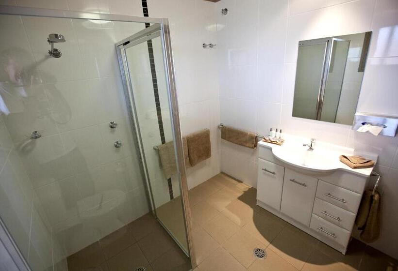 Номер Superior Кровать Кинг, Cattlemans Country Motor Inn & Serviced Apartments