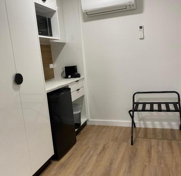 اتاق استاندارد با تخت بزرگ, Cattlemans Country Motor Inn & Serviced Apartments