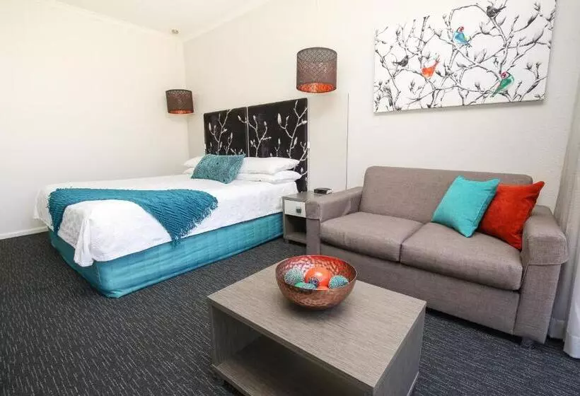 キングサイズベッドのエクゼクティブルーム, Comfort Inn Deakin Palms