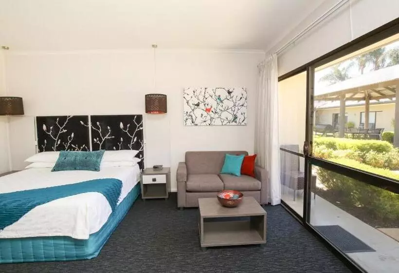 キングサイズベッドのエクゼクティブルーム, Comfort Inn Deakin Palms