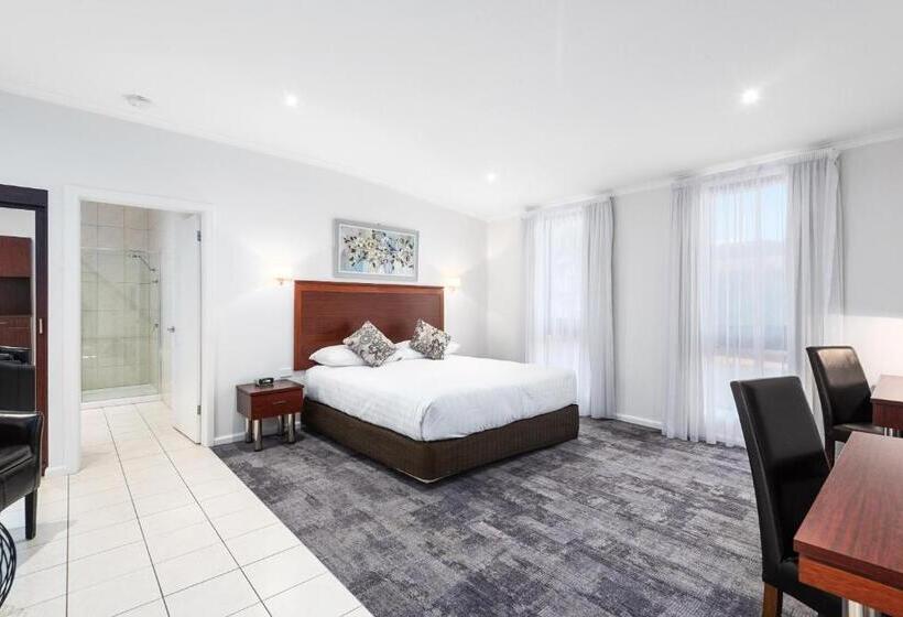 חדר אקזקיוטיב חדר קינג, Comfort Inn Deakin Palms