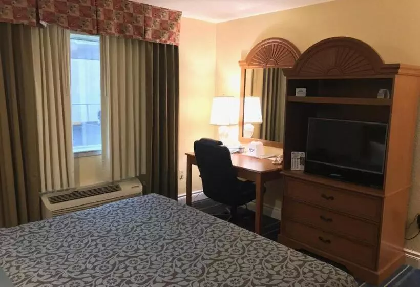 身障者適用キングサイズベッドルーム, Days Inn By Wyndham San Antonio Airport