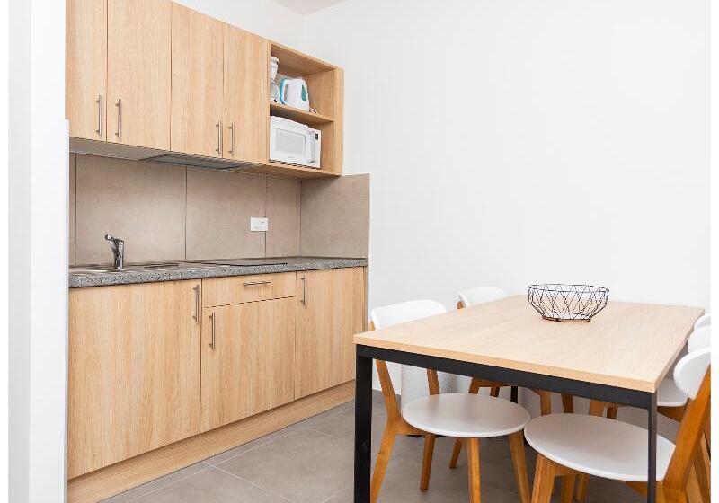 غرفة قياسية سرير كينج, Days Inn By Wyndham San Antonio Airport