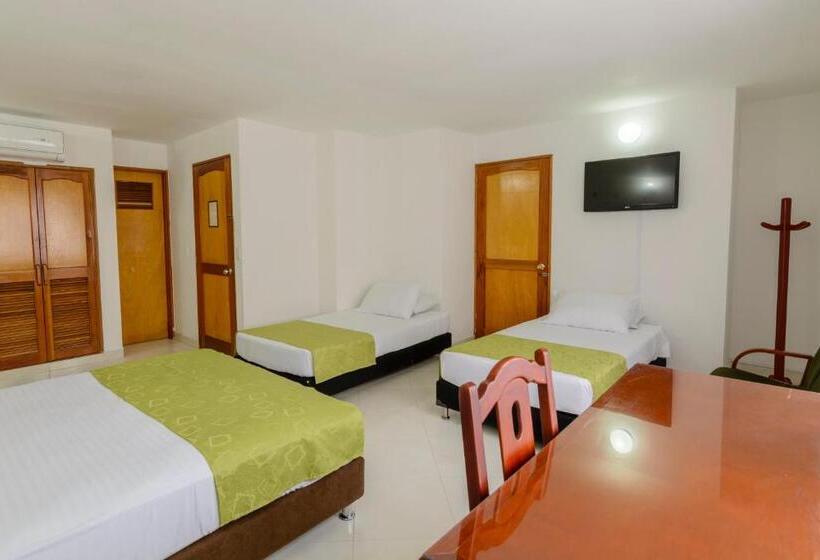 غرفة قياسية رباعية, Florida Inn