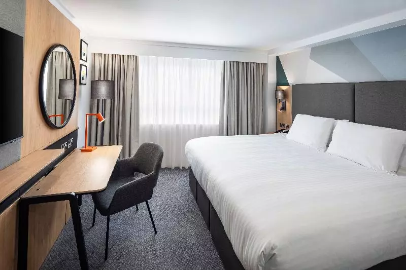 スタンダードルーム, Holiday Inn Gloucester   Cheltenham, An Ihg
