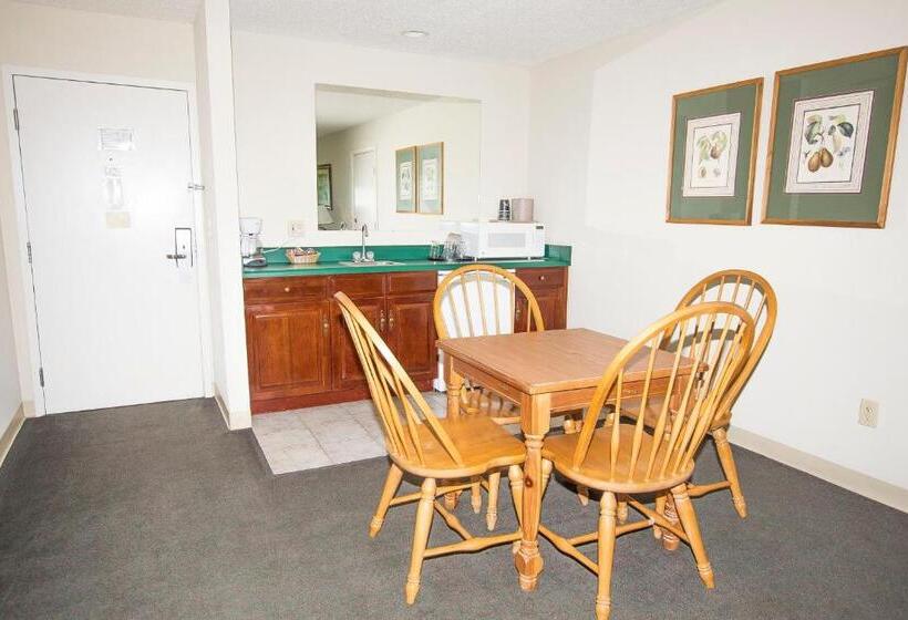 جناح سرير كينج, Lake Chatuge Lodge