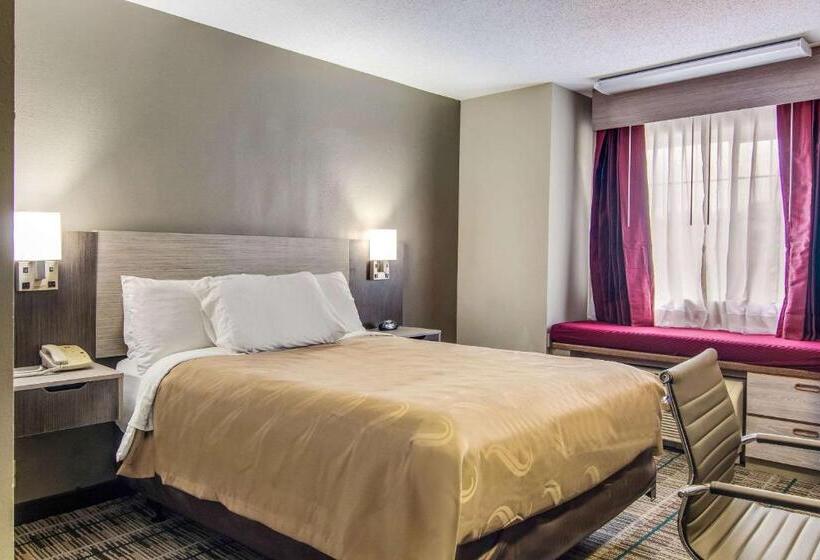 Номер Стандарт Адаптированный для Инвалидов, Quality Inn & Suites Grove Cityoutlet Mall
