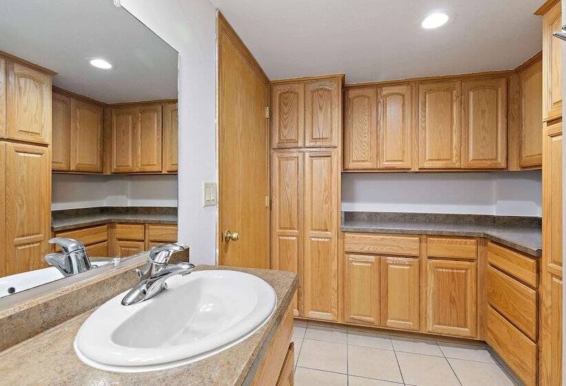 סוויטה, Americinn By Wyndham Rochester Near Mayo Clinic