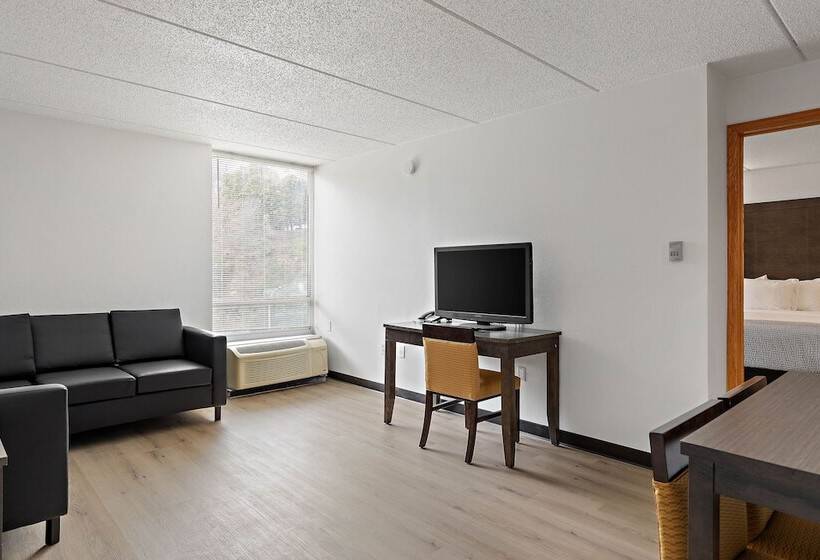 Люкс, Americinn By Wyndham Rochester Near Mayo Clinic