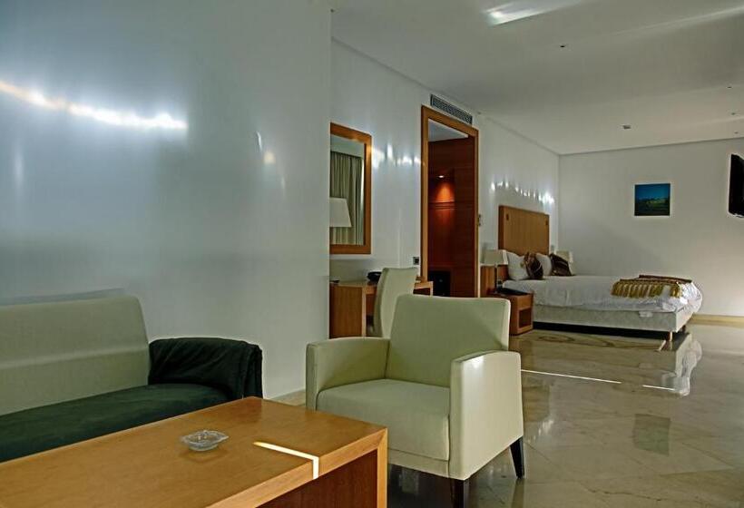 חדר סטנדרט לארבעה, Suites Hotel Mohammed V By Accor