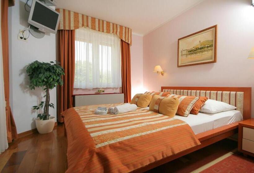 חדר סטנדרט, Trogir