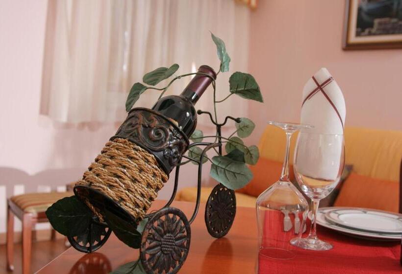 דירת שני חדרים, Trogir