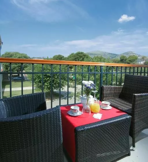 Quarto Deluxe com Balcão, Trogir