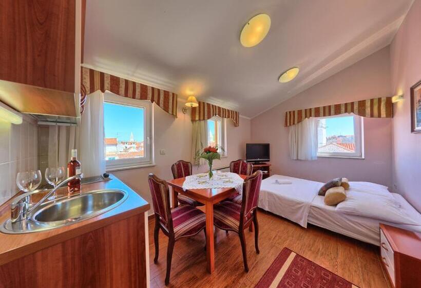 דירת שני חדרים, Trogir