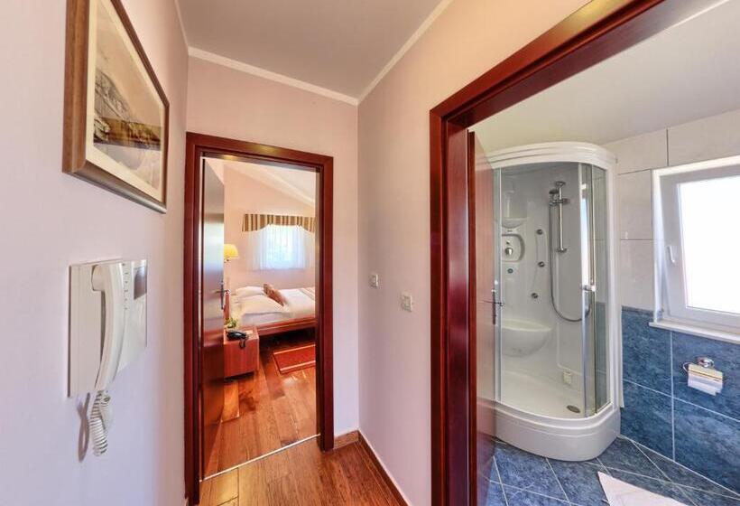 דירת שני חדרים, Trogir