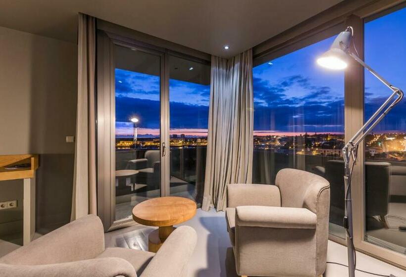 Люкс, Villa C Boutique