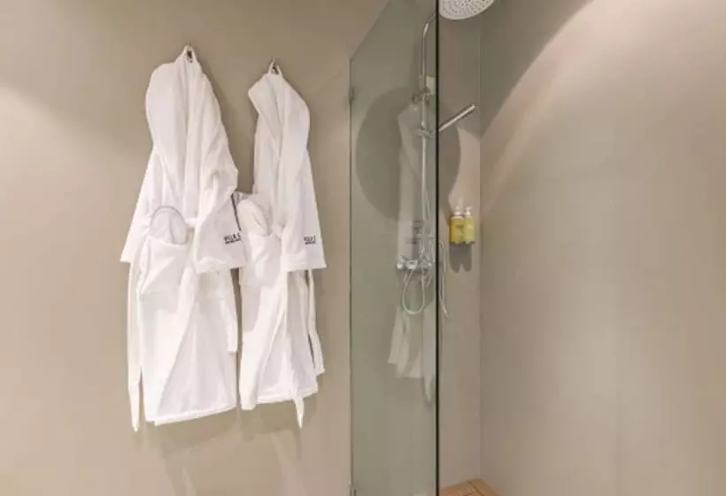 سوییت, Villa C Boutique