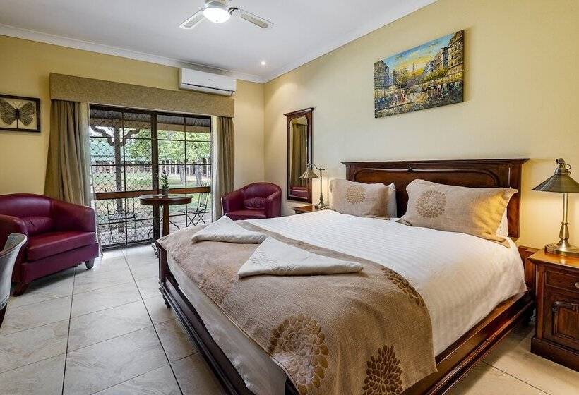 اتاق خانوادگی, Overlander Homestead Motel