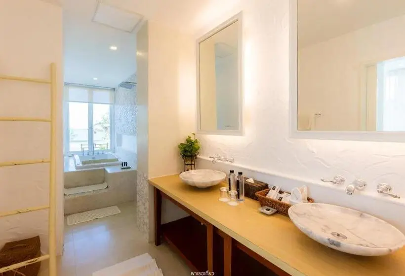 ویلای 4 خوابه, Tolani Le Bayburi Villas Hua Hin Pranburi