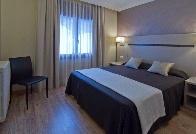 اتاق خانوادگی, Hotel & Apartahotel Serhs Cosmos