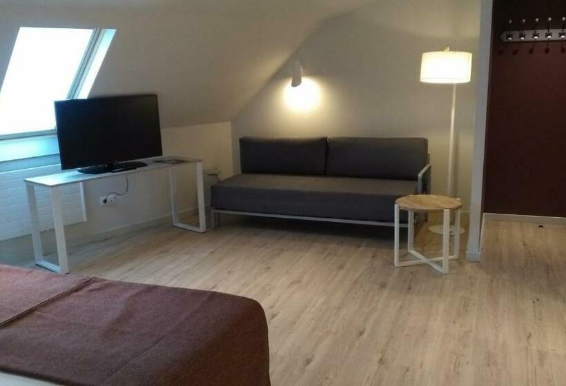 اتاق لوکس خانوادگی, Hotel & Apartahotel Serhs Cosmos