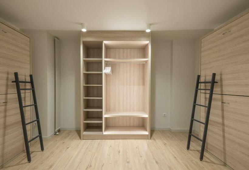 اتاق لوکس خانوادگی, Hotel & Apartahotel Serhs Cosmos