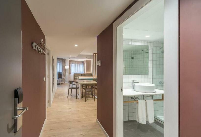 آپارتمان سوپریور 1 خوابه, Hotel & Apartahotel Serhs Cosmos