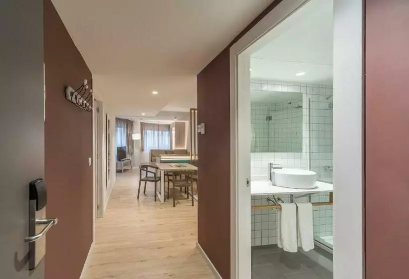 آپارتمان سوپریور 1 خوابه, Hotel & Apartahotel Serhs Cosmos