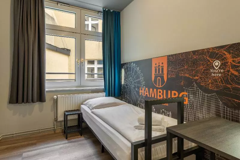 Standard Yhden Hengen Huone, a&o Hamburg Hauptbahnhof