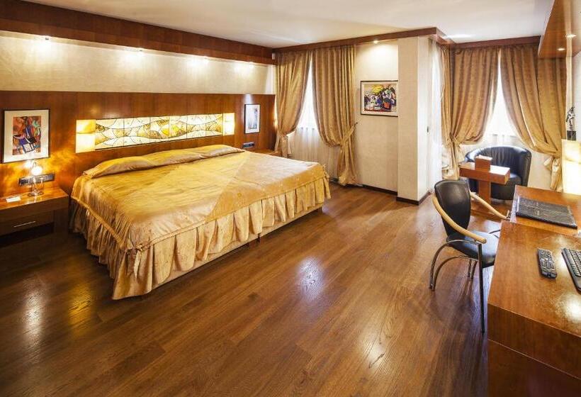 غرفة قياسية, Anel