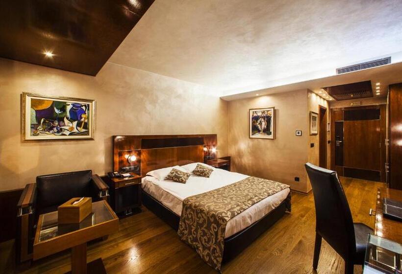 غرفة قياسية, Anel