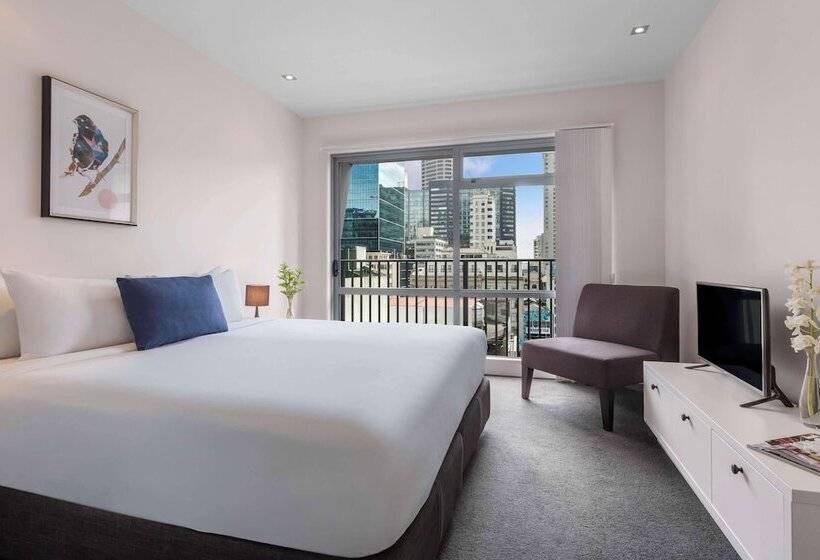 スタンダードスタジオ, Auckland Harbour Suites