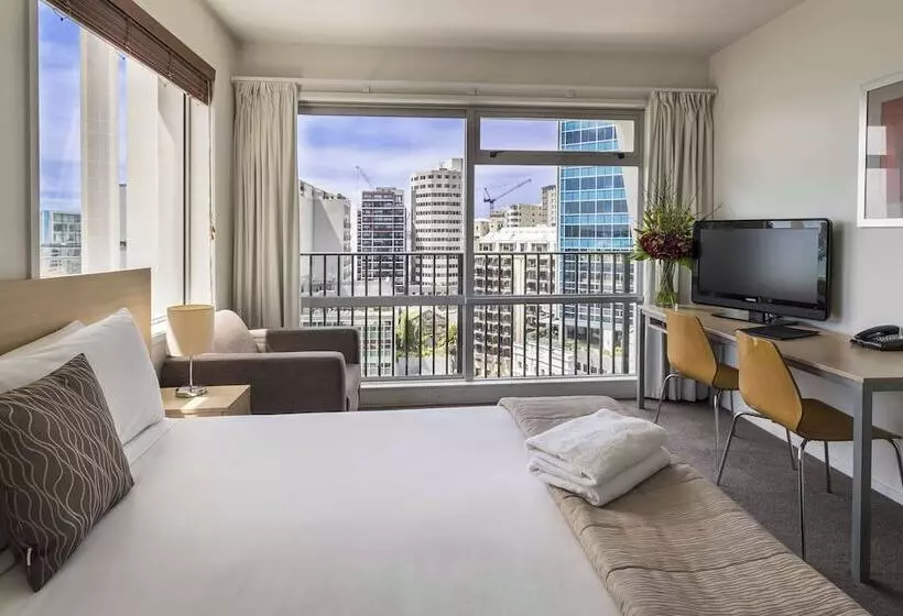 スタンダードスタジオ, Auckland Harbour Suites