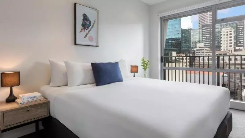 スタンダードスタジオ, Auckland Harbour Suites
