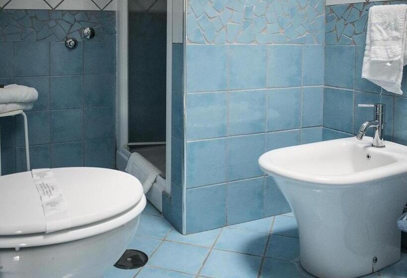 סוויטת ג'וניור, Baia