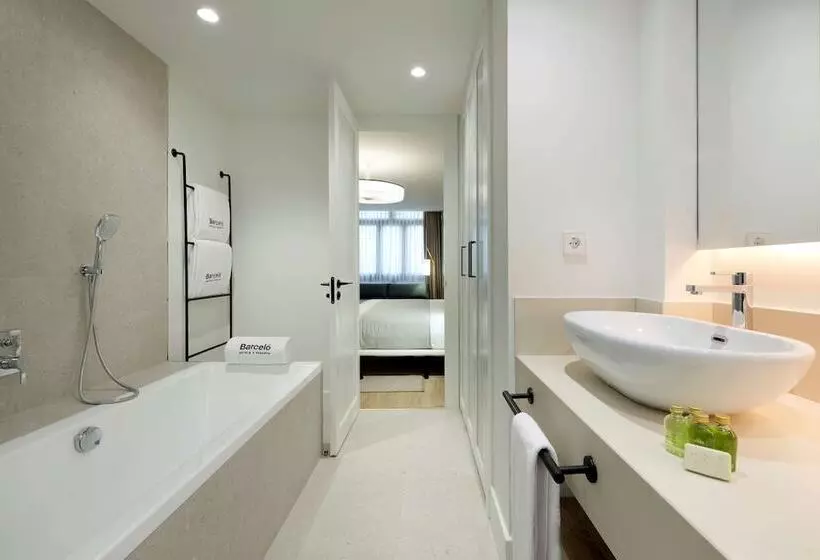 سوییت جونیور, Barcelo Oviedo Cervantes