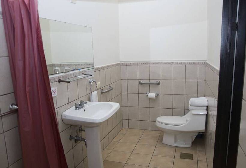 اتاق استاندارد چهار تخته, Colonial