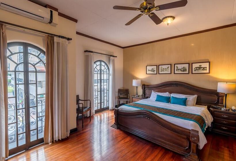 سوییت جونیور, Colonial