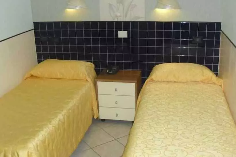 اتاق استاندارد یک نفره, Esperia