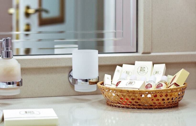 스탠다드 룸, Europe