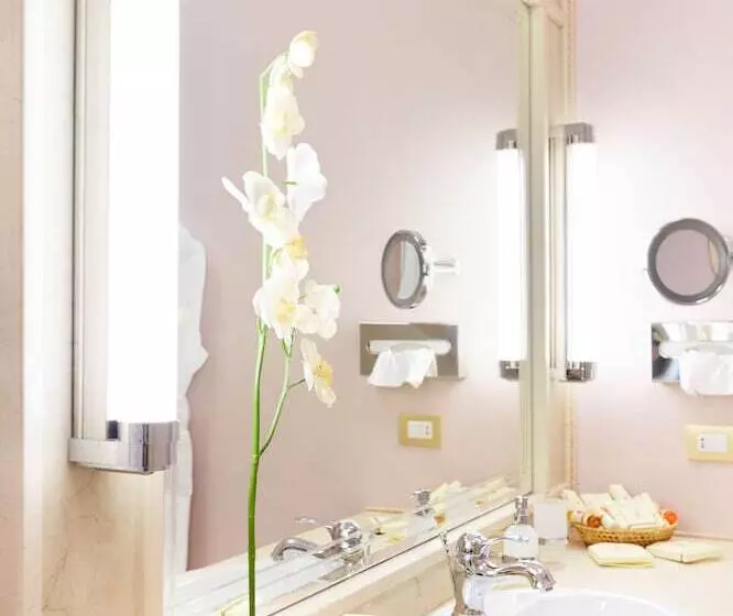 سوییت جونیور, Europe