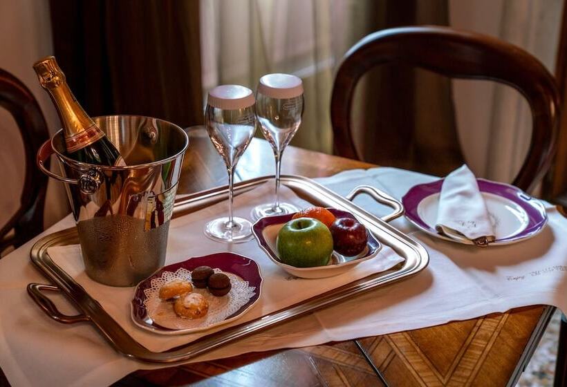 Junior Suite met Uitzicht, Excess Venice Boutique Hotel & Private Spa   Adults Only