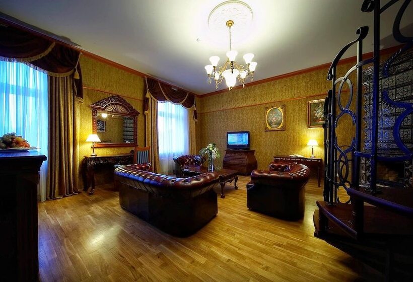 سوئیت رویال, Garden Palace