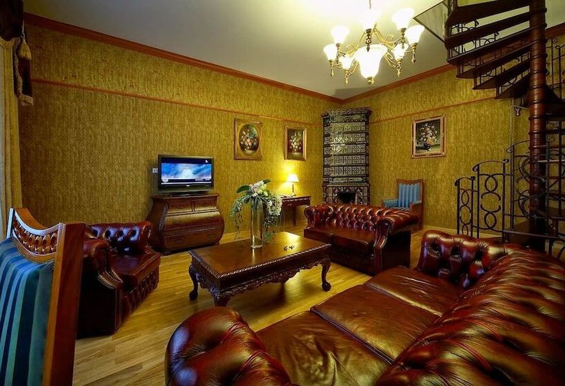 سوئیت رویال, Garden Palace