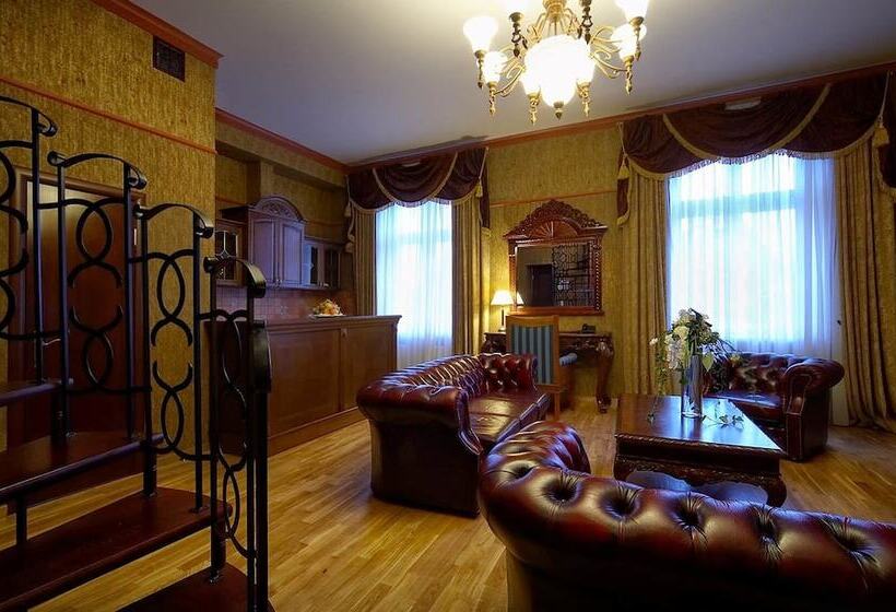 سوئیت رویال, Garden Palace