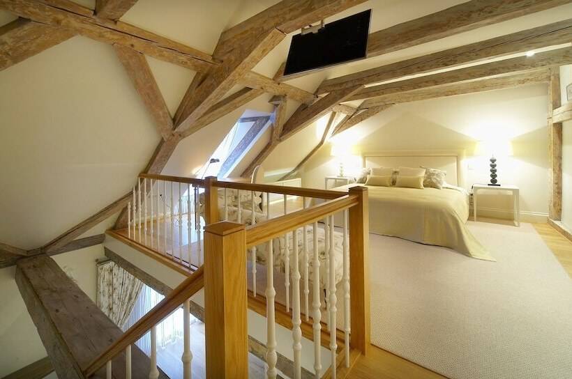 سوییت لوکس, Garden Palace