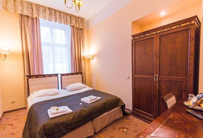 اتاق خانوادگی, Garden Palace