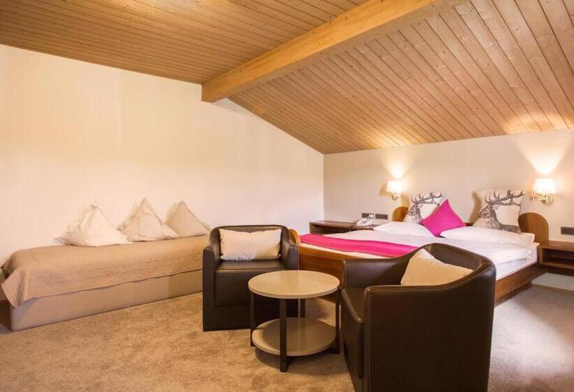 バルコニー付きスタンダードトリプルルーム, Garni Römerhof