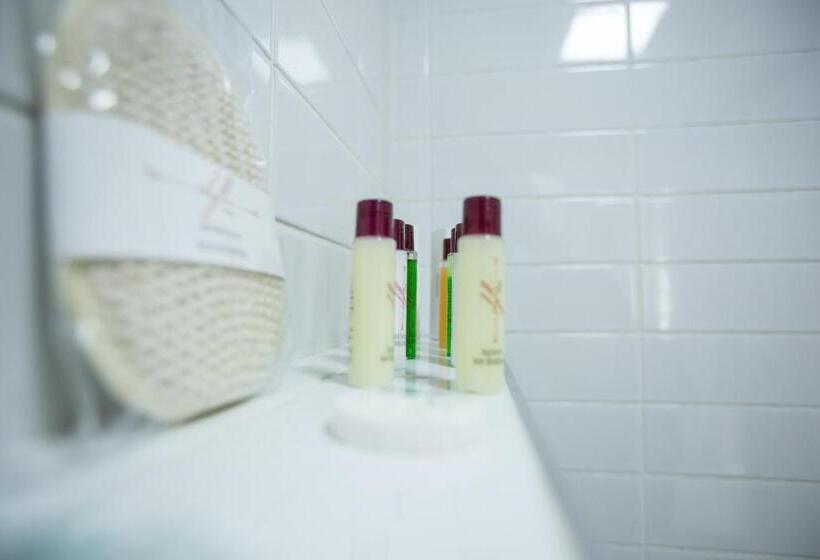 اتاق استاندارد یک نفره, Idylle