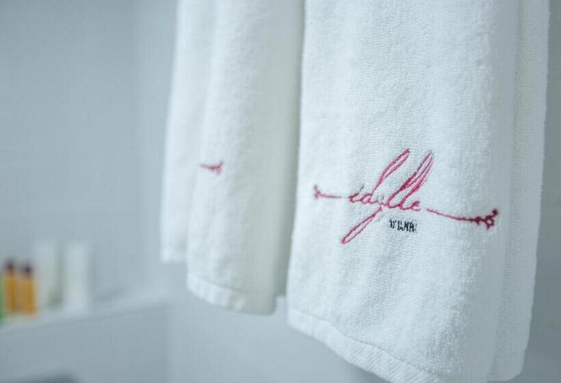 اتاق استاندارد یک نفره, Idylle